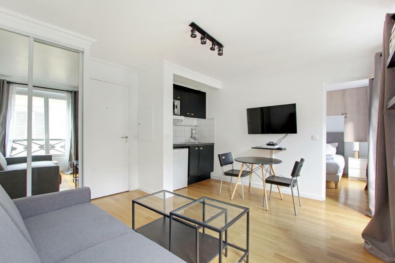 Pick A Flat'S Apartments In Batignolles - Rue Biot Paris Luaran gambar